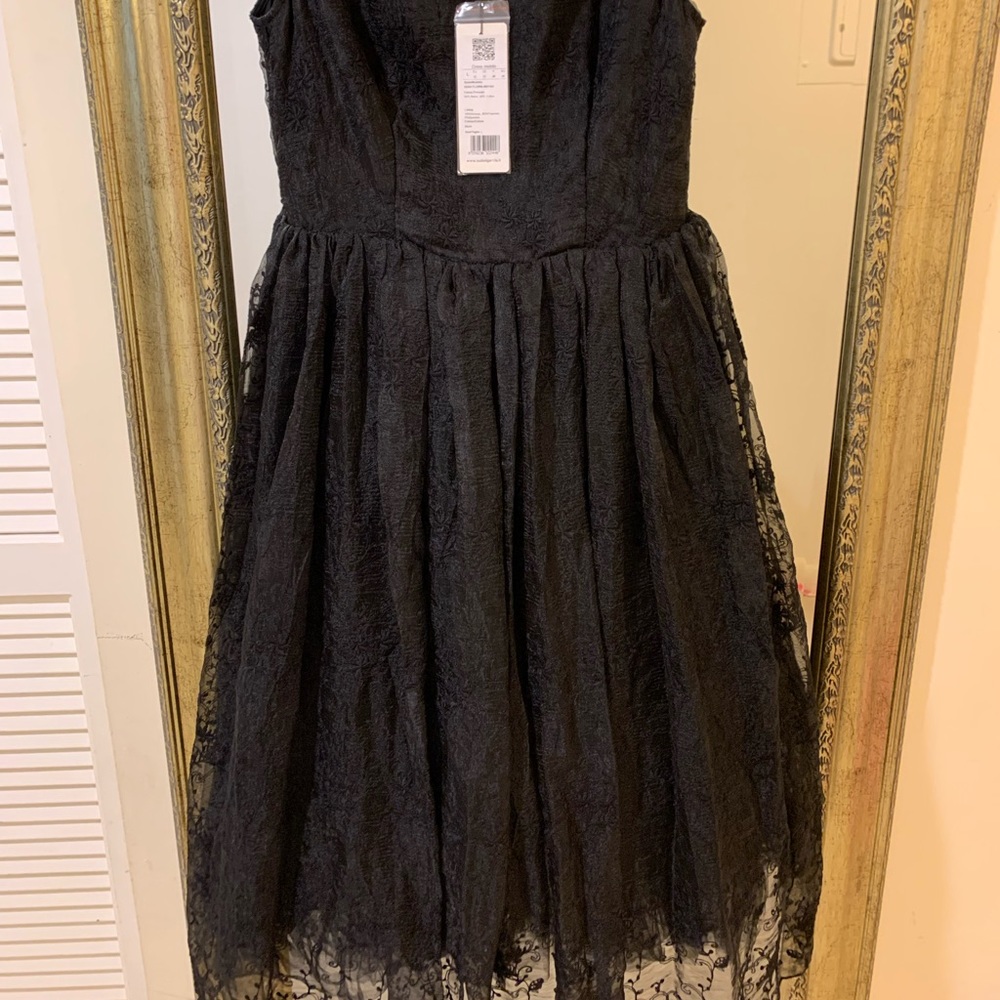 Gorgeous Ball Gown Italian, New with Tags Black Lace, Tulle